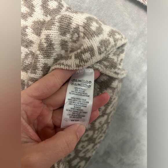 Christian Siriano Turtleneck Sweater Women’s Medium Brown Beige Leopard Wool - Picture 4 of 6